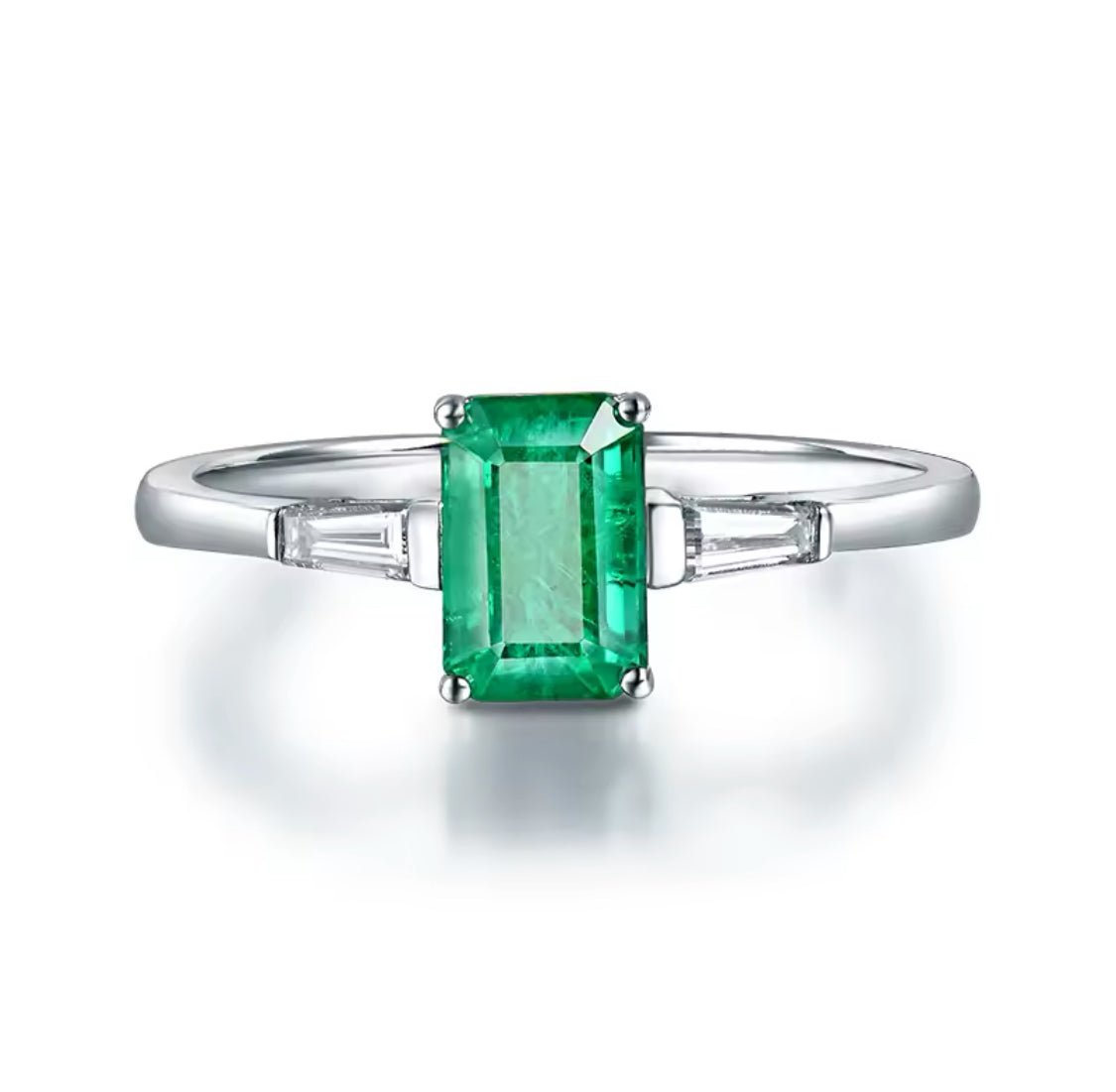 14Kt Gold Diamond 0.85 ct Emerald Ring