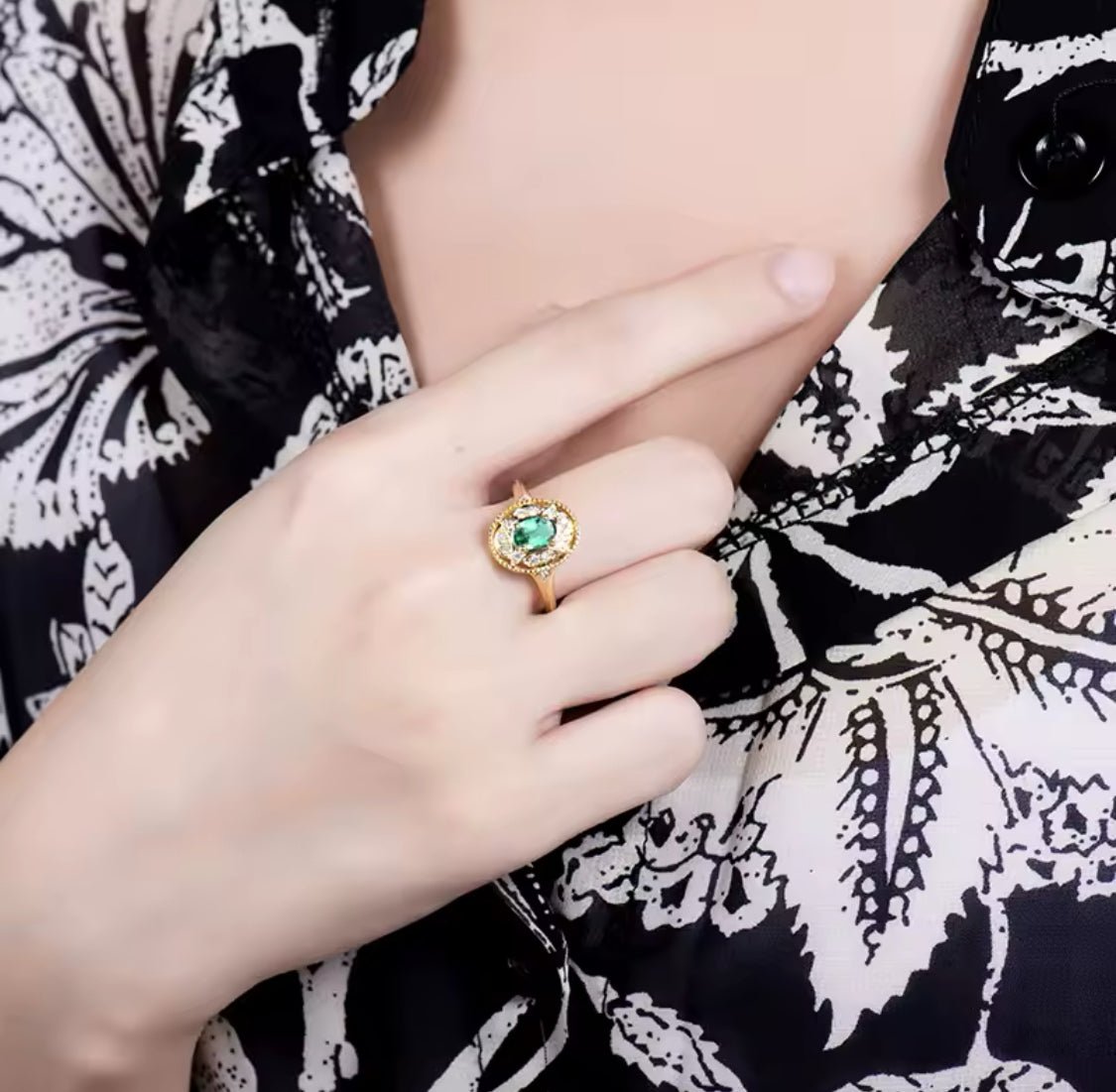 14Kt Gold Natural Diamond & 0.52 ct Emerald Ring