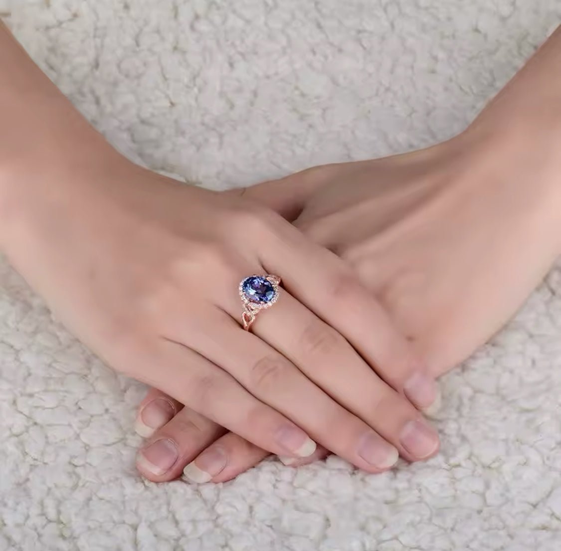 14Kt Rose Gold 2.81 ct Tanzanite Ring with Diamonds