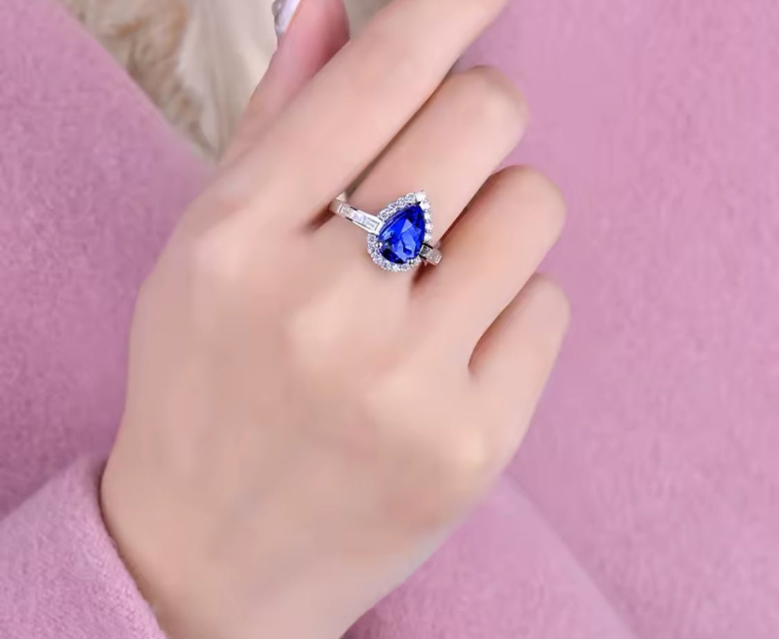 14Kt White Gold 1.99 ct Tanzanite Ring with Diamonds