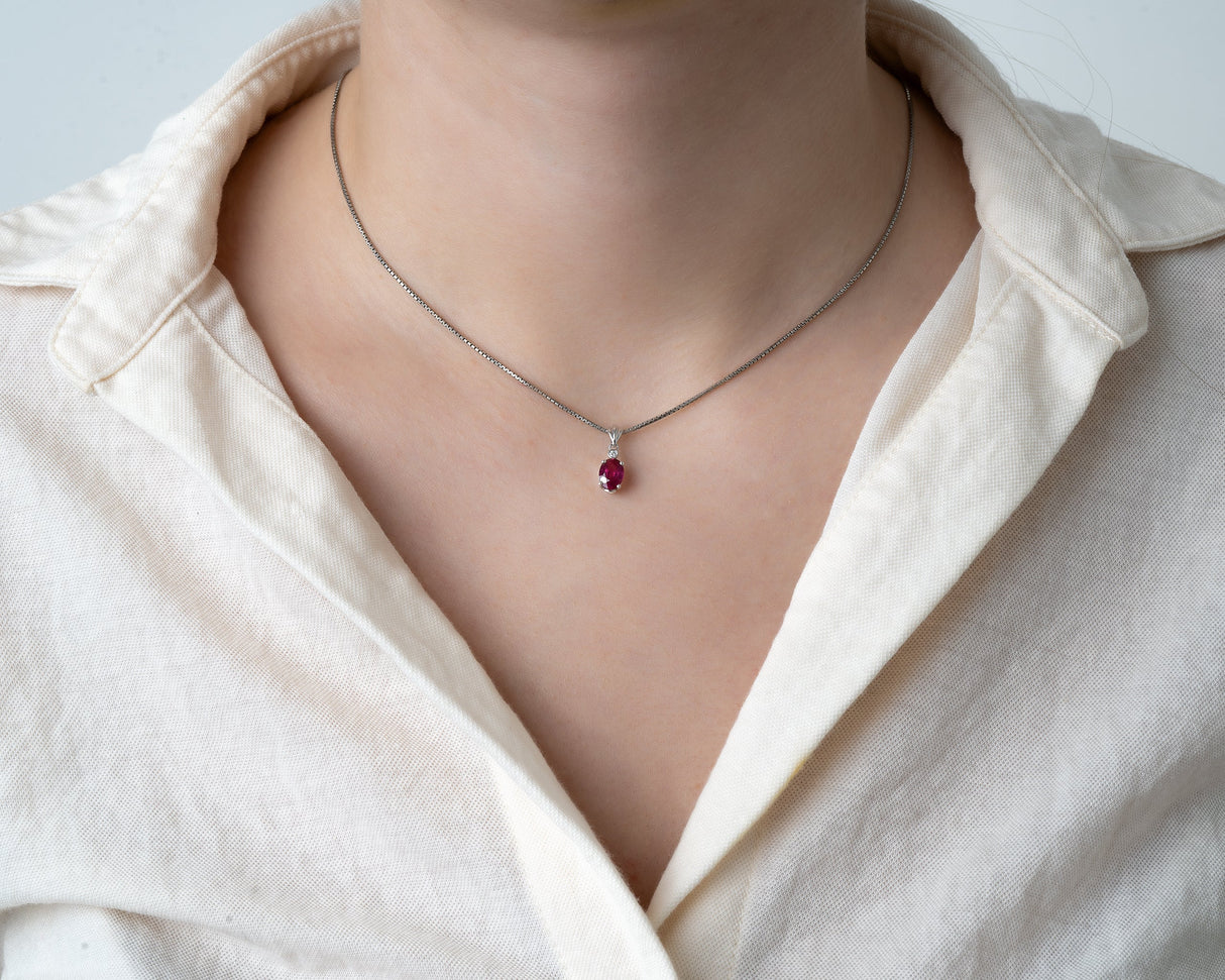 18K White Gold 0.80 ct Ruby Pendant with Natural Diamond