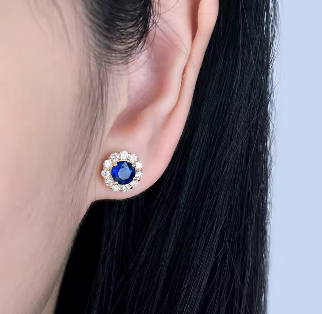 18K Yellow Gold 1.56 ct Sapphire Earrings with Diamond