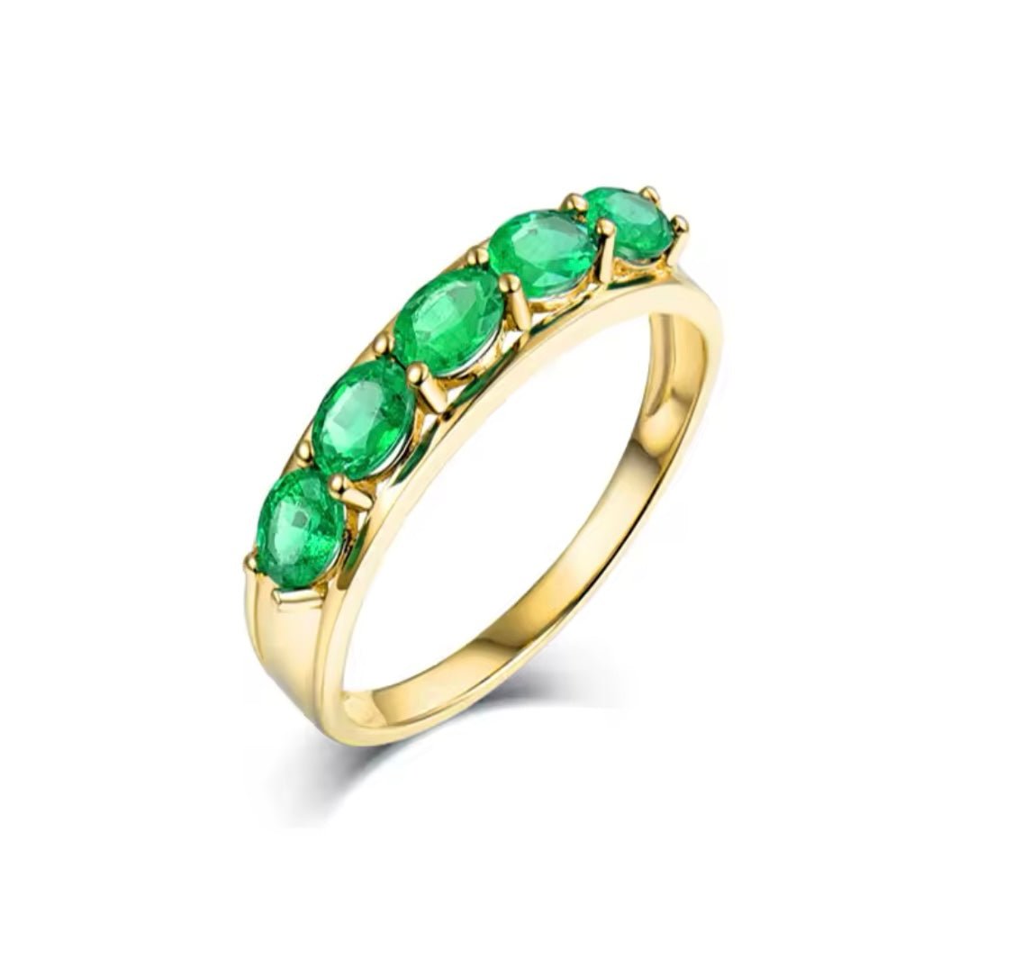18Kt Gold Natural 0.90 ct Emerald Ring (Unisex)