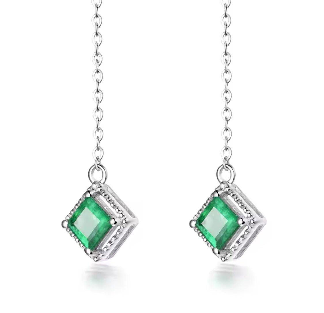 18Kt White Gold 0.60 ct Emerald Earrings