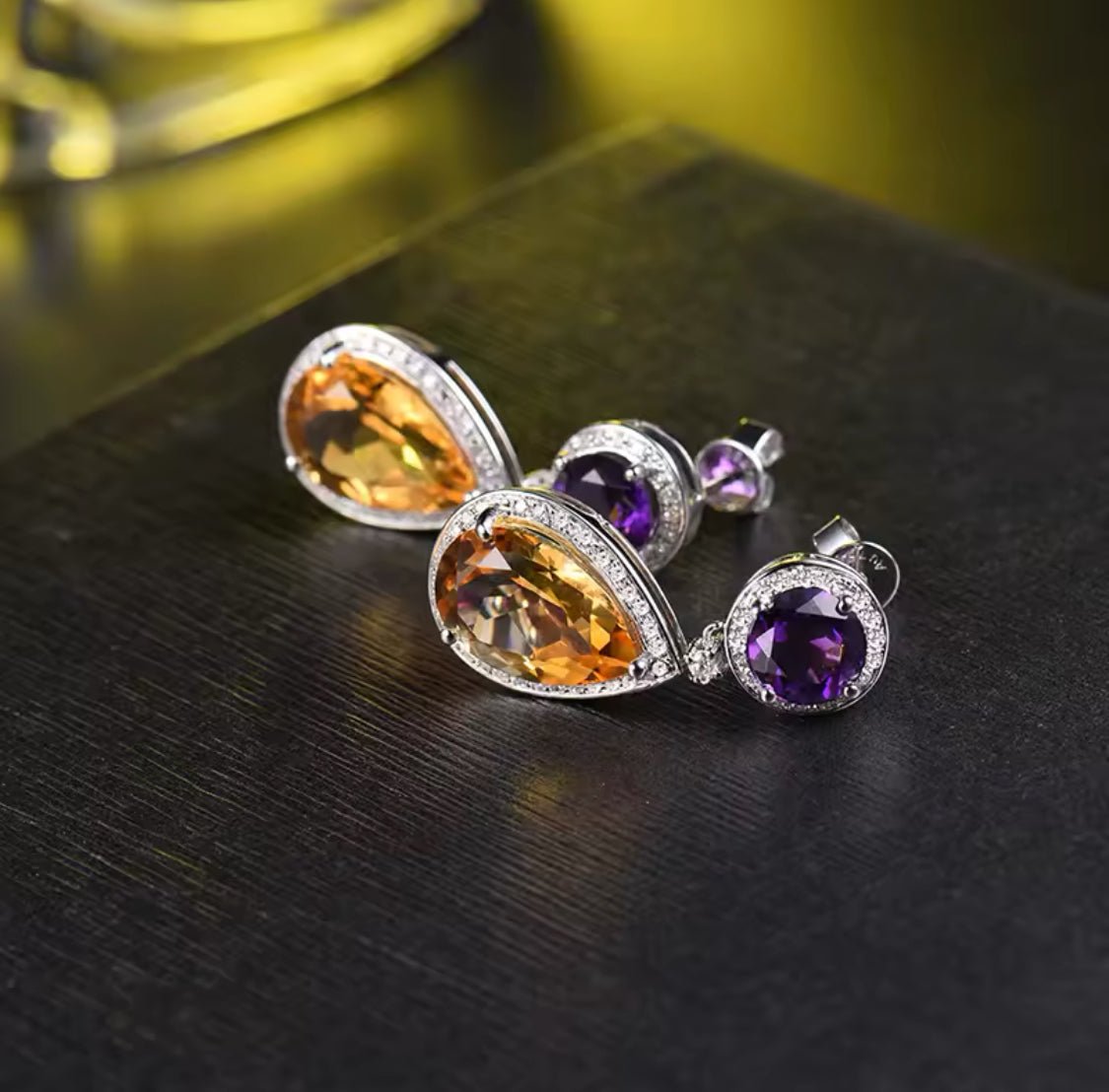 18Kt White - Gold 13.69 ct Citrine & Amethyst Earrings