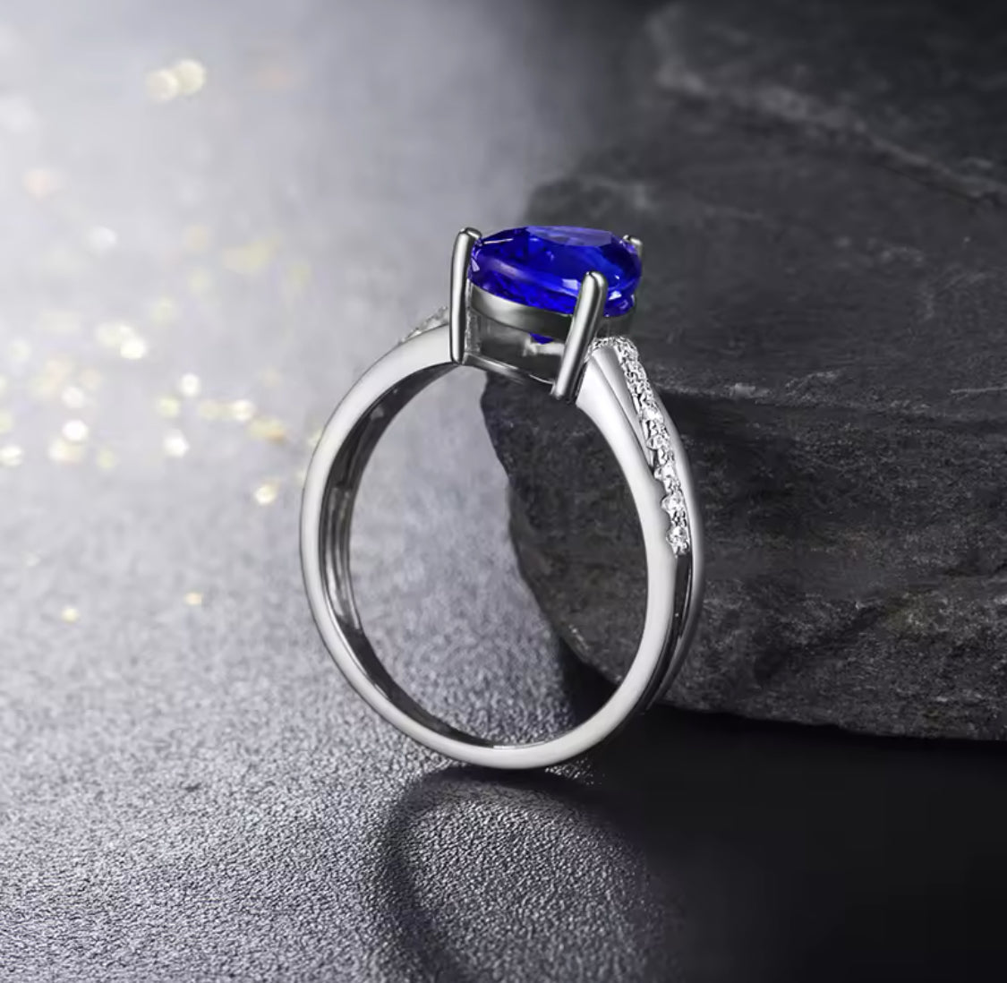 18Kt White Gold 2.25 ct Tanzanite Ring with Diamonds