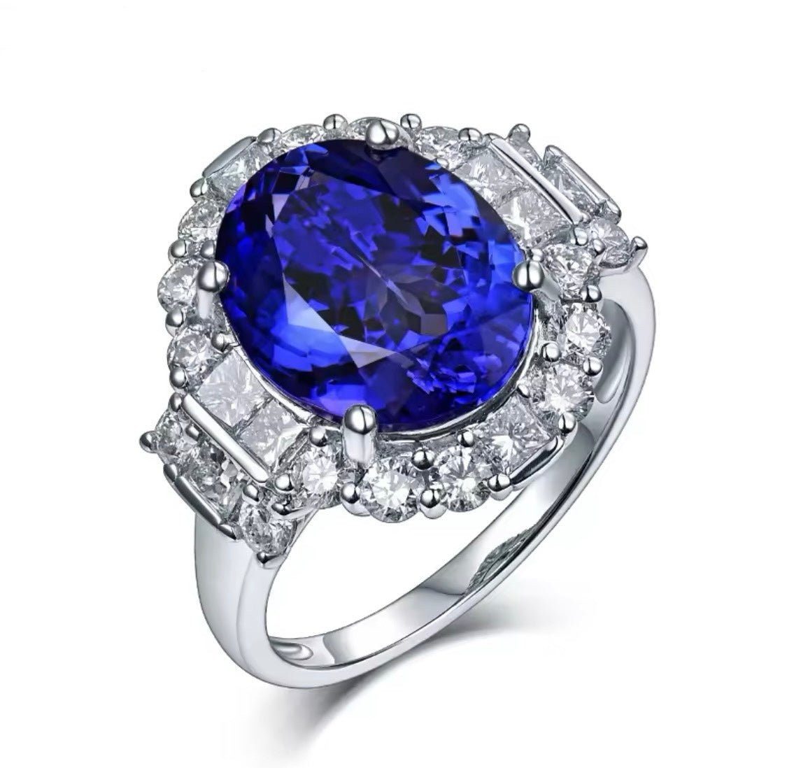 18Kt White Gold 5.265 ct Tanzanite Ring with Diamonds (Unisex)