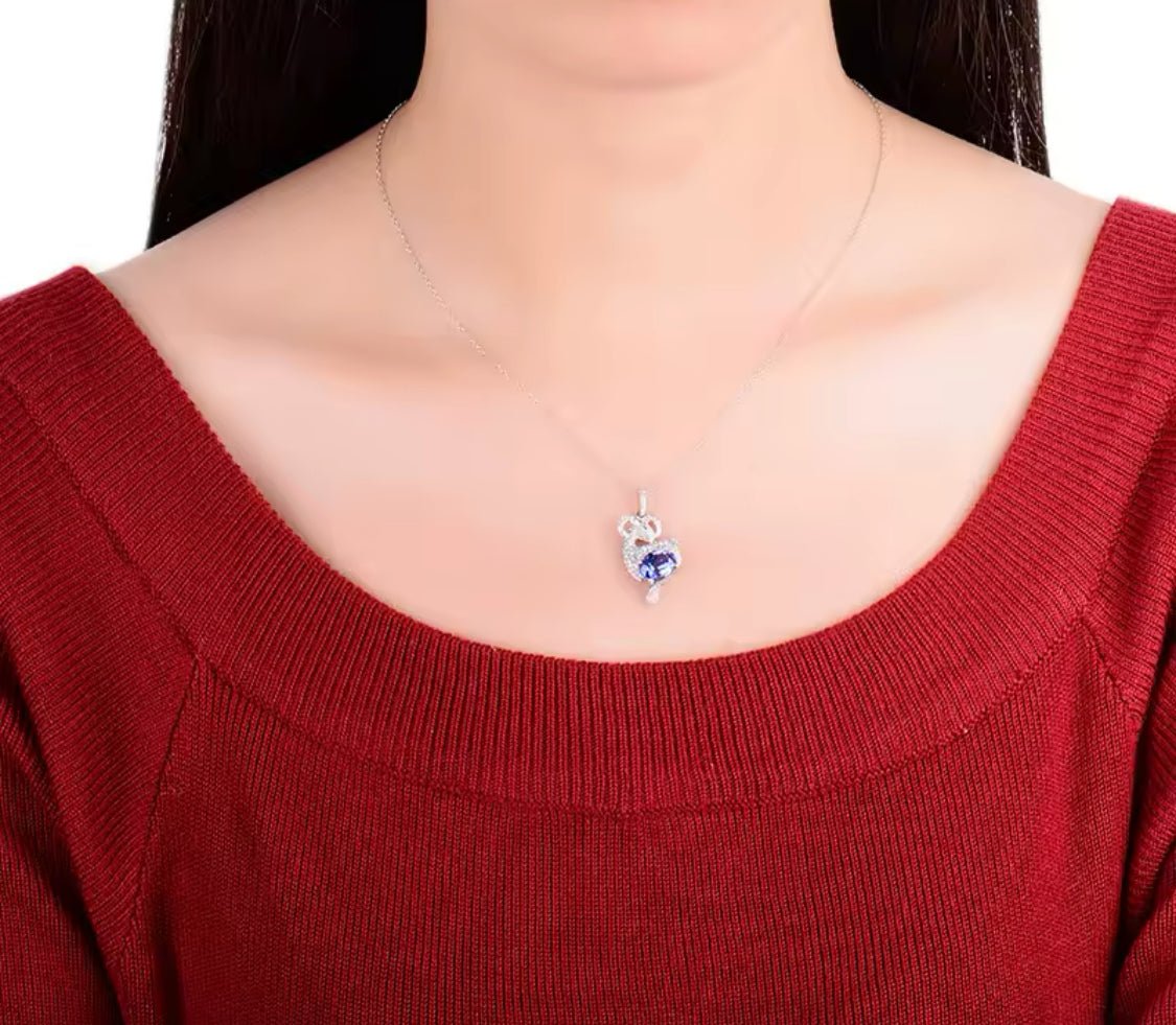 18Kt White Gold Diamonds 2.29 ct Tanzanite Pendants