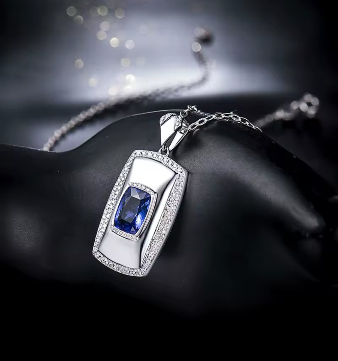 18Kt White Gold Diamonds 2.80 ct Tanzanite Pendants (Unisex)