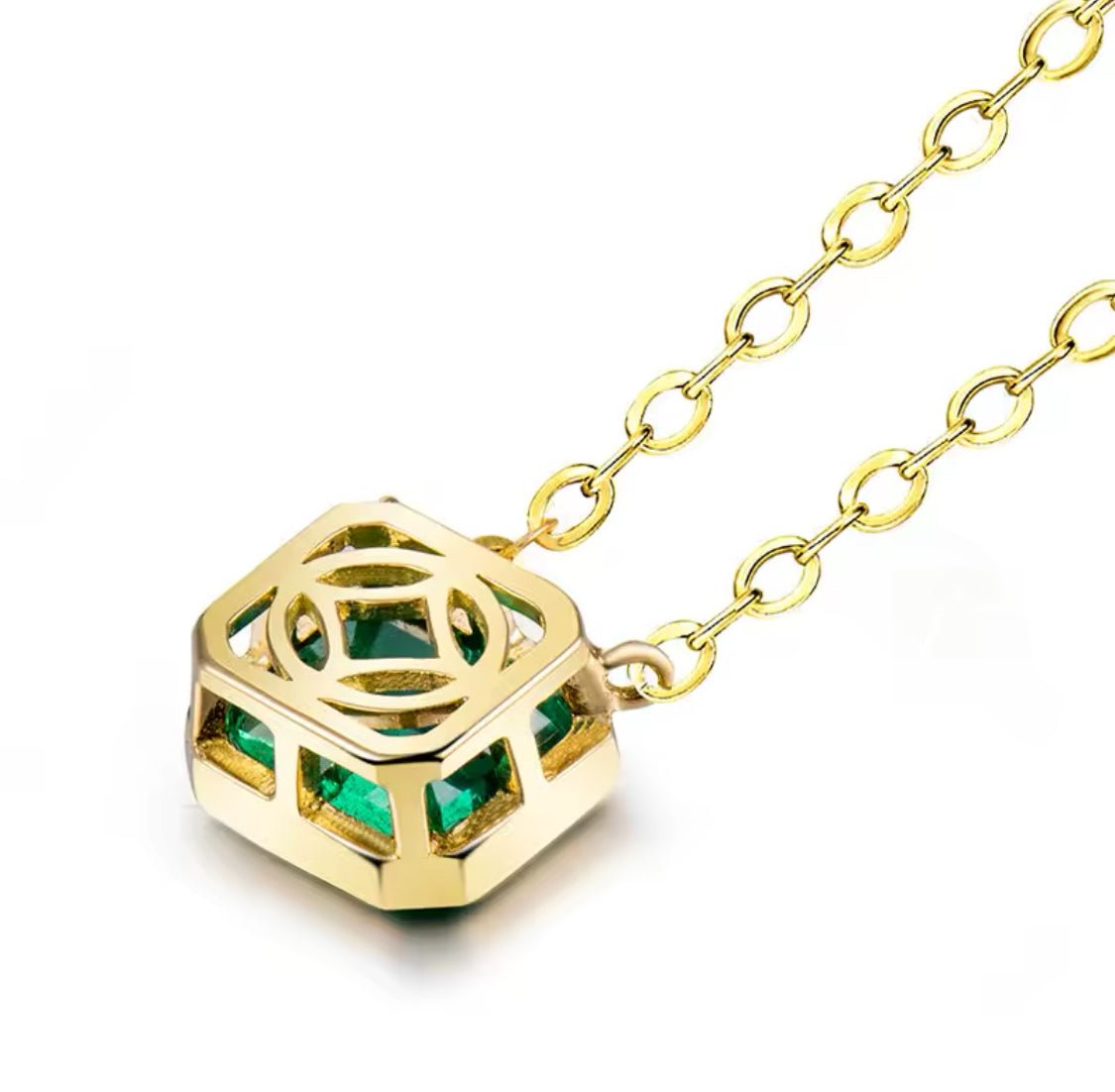 18Kt Yellow Gold 1.60 ct Emerald Pendant with Chain (Unisex)
