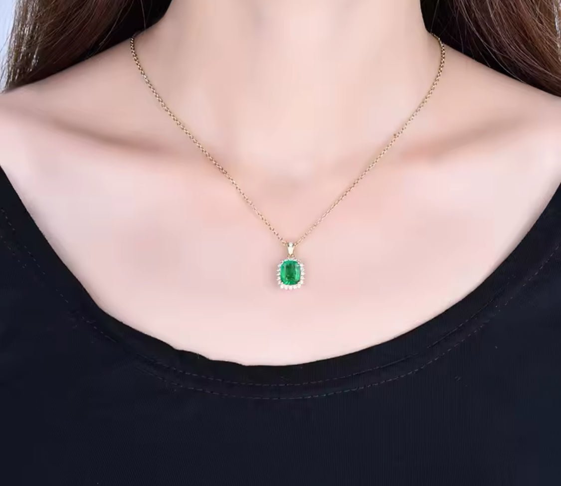 18Kt Yellow Gold Diamond & 1.50 ct Emerald Pendant