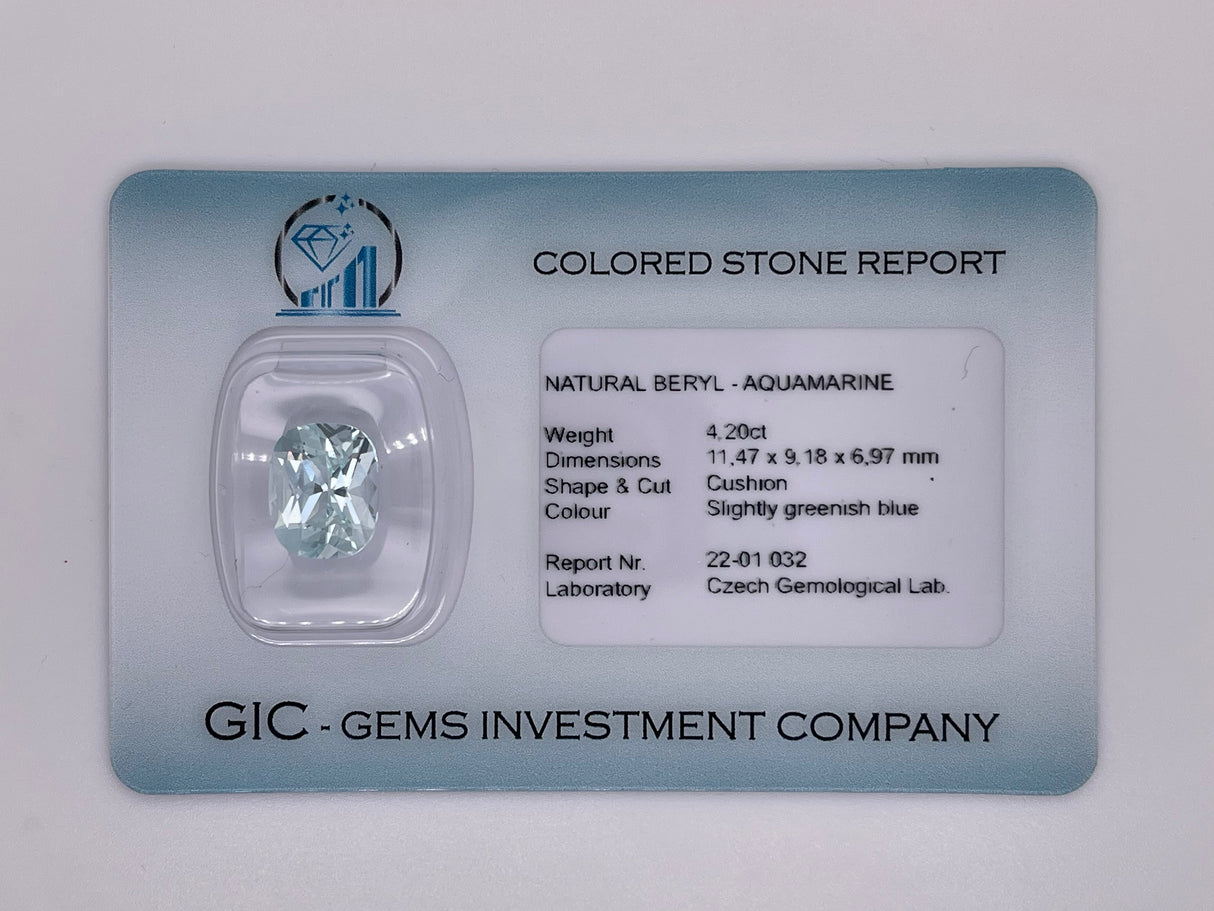 Natural aquamarine, 4.20 carats, cushion cut, IF clarity, untreated, slightly bluish green, ČGL certified