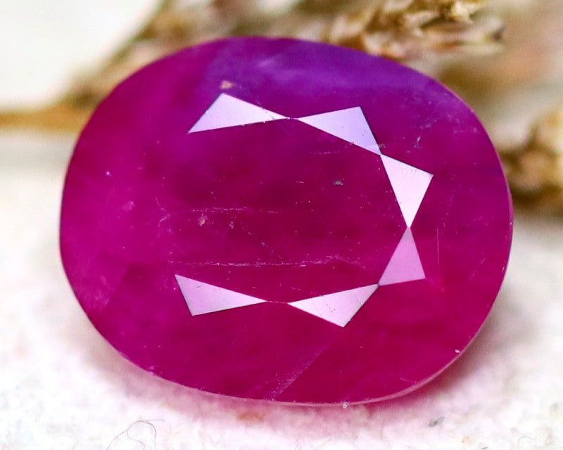 Burma Pinkish Red Ruby - 4.26 ct
