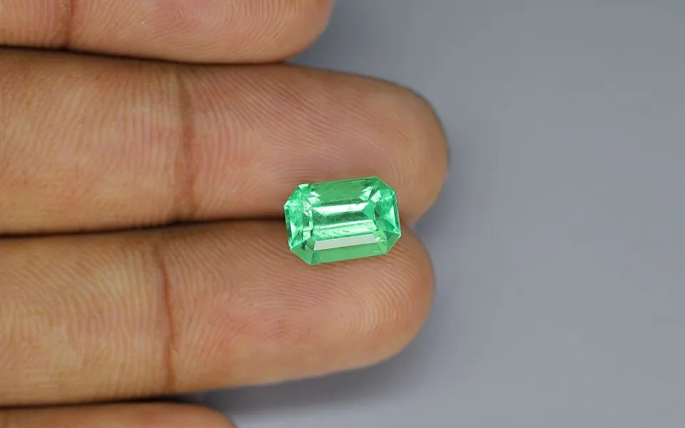 Colombia Emerald - 3.27 ct