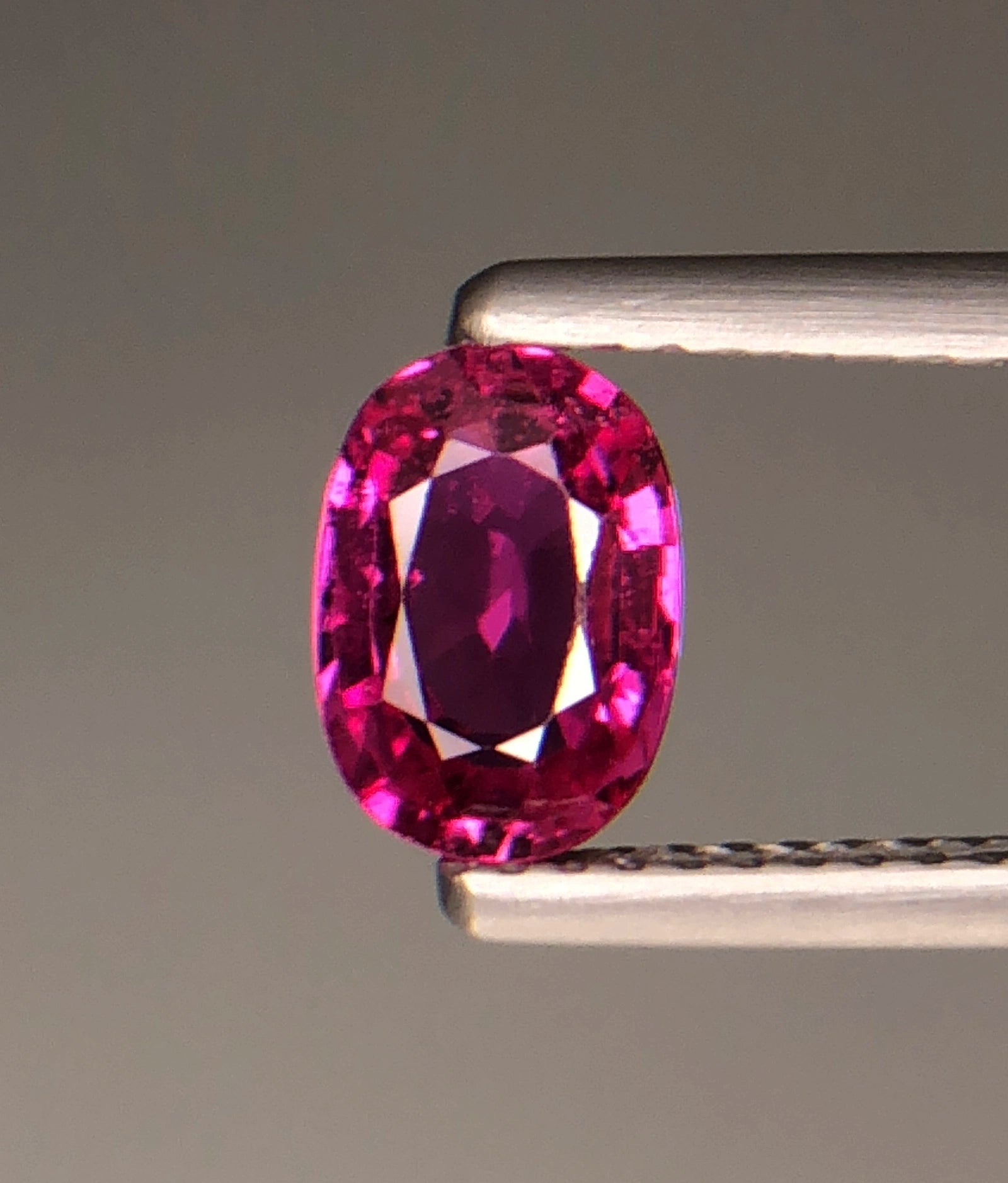 Natural Mozambique Ruby 1.13 ct – Oval Cut, No Heat, AIG Certified