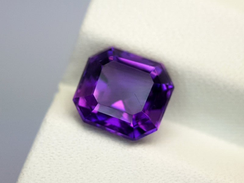 Natural Amethyst 3.45 ct – Purple, Radiant Cut, Untreated