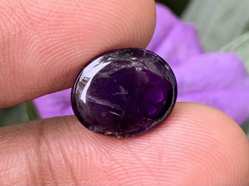 Natural Amethyst 4.63 ct – Purple, Oval Cabochon, Untreated, Bolivia