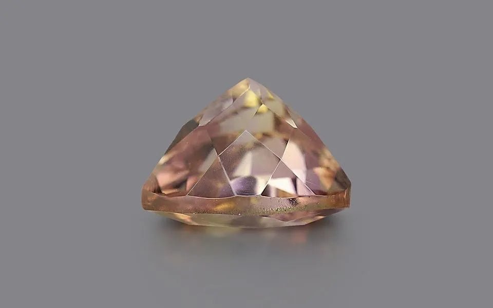 Natural untreated ametrine, light violet/yellow, triangle cut, 3.44 ct, loose gemstone, view 2.