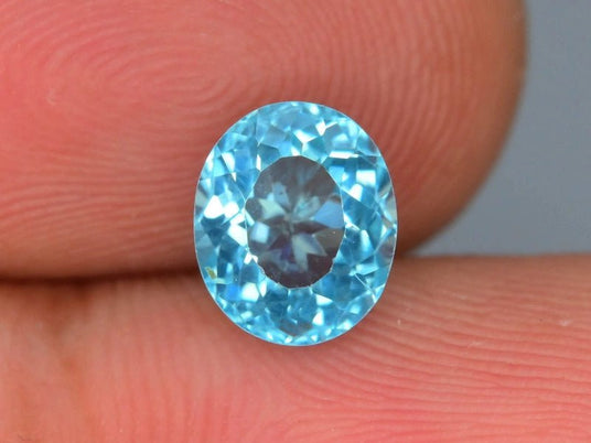 Natural Apatite 1.90 ct – Oval Cut, Untreated