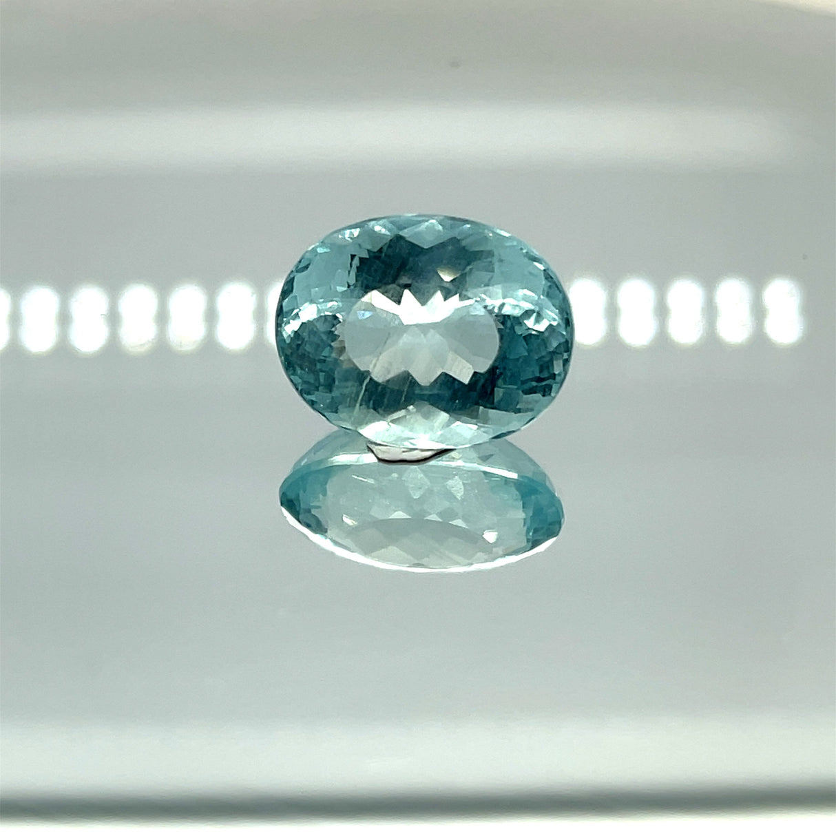 Natural Aquamarine 11.42 ct – Oval Cut, Untreated