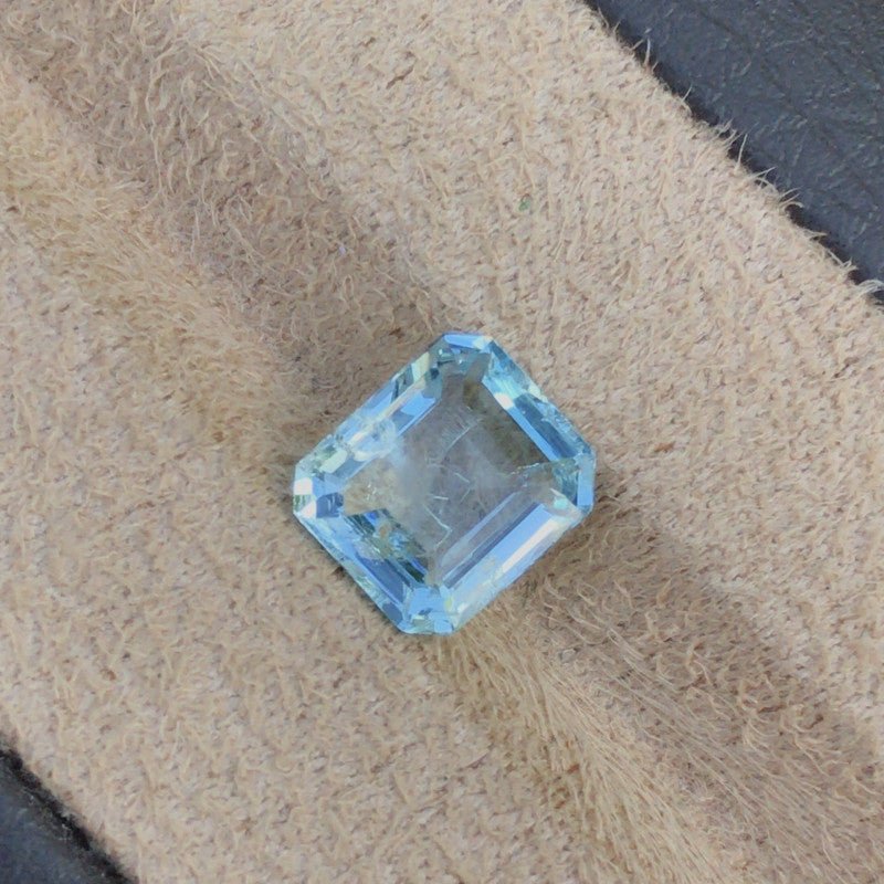 Natural Aquamarine 3.12 ct – Sky Blue, Octagon Cut, Untreated, Brazil