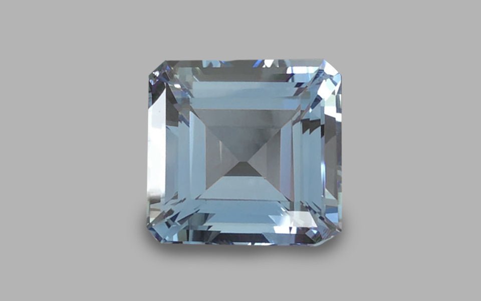 Natural Aquamarine 47.36 ct – Octagonal Cut, Heated, AIG Certified