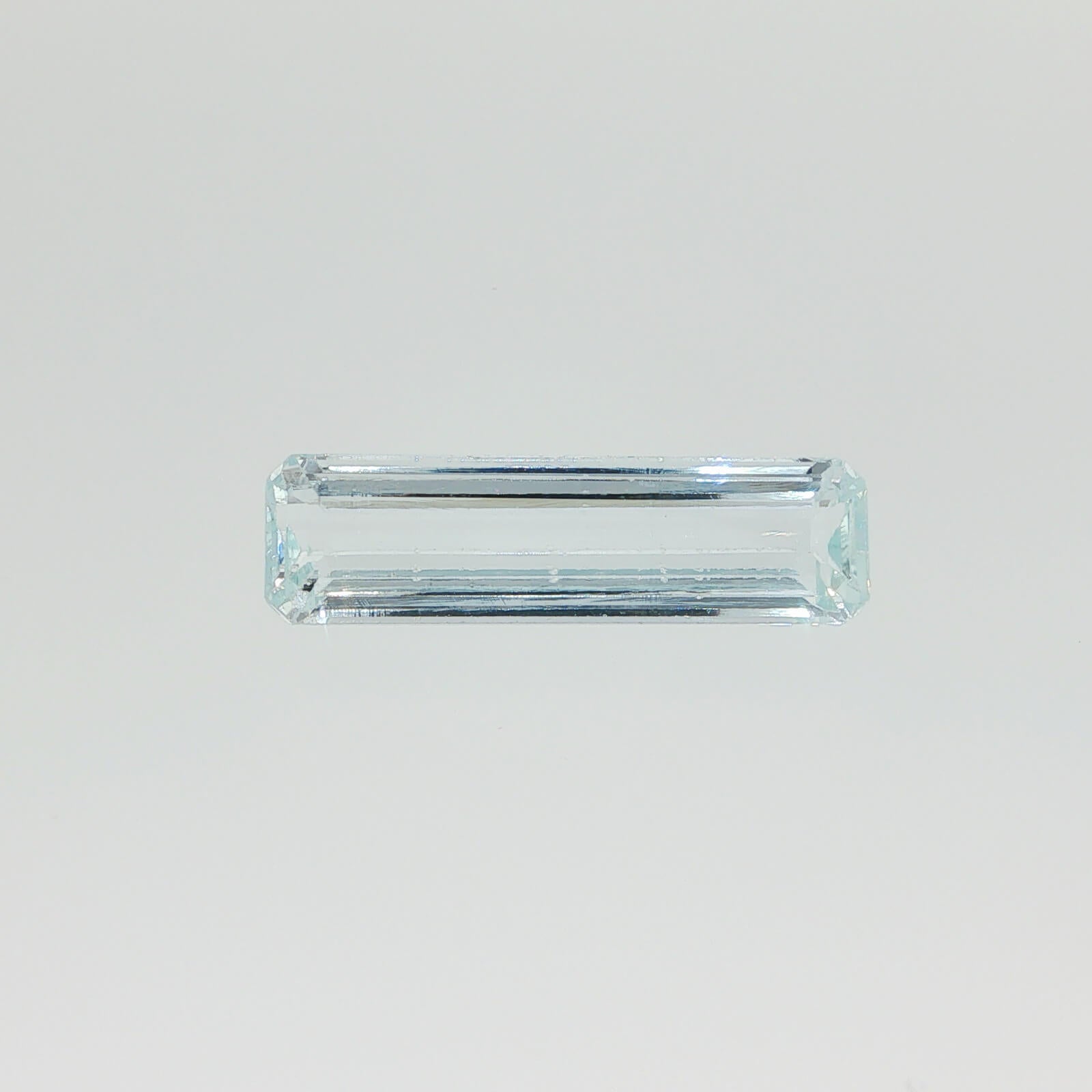 5.84 ct Aquamarine baguette cut eye clean loose gemstone