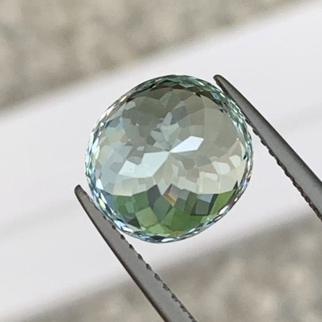 Natural Aquamarine 5.68 ct – Oval Cut, Untreated, ČGL Certified