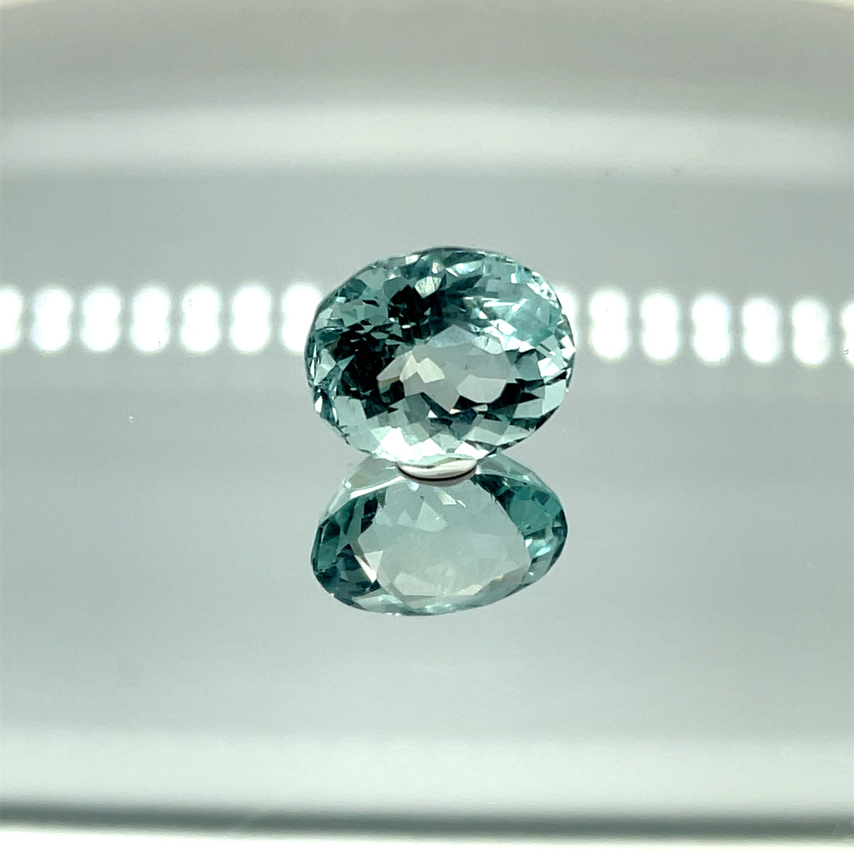 Natural Aquamarine 8.75 ct – Oval Cut, Untreated
