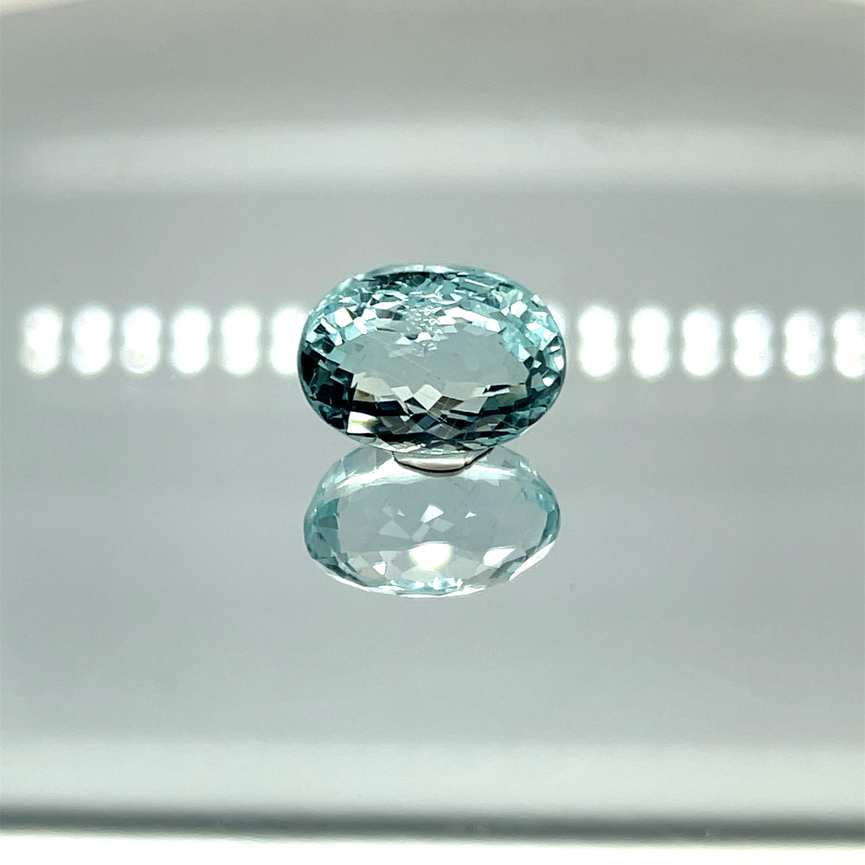 Natural Aquamarine 8.90 ct – Oval Cut, Untreated