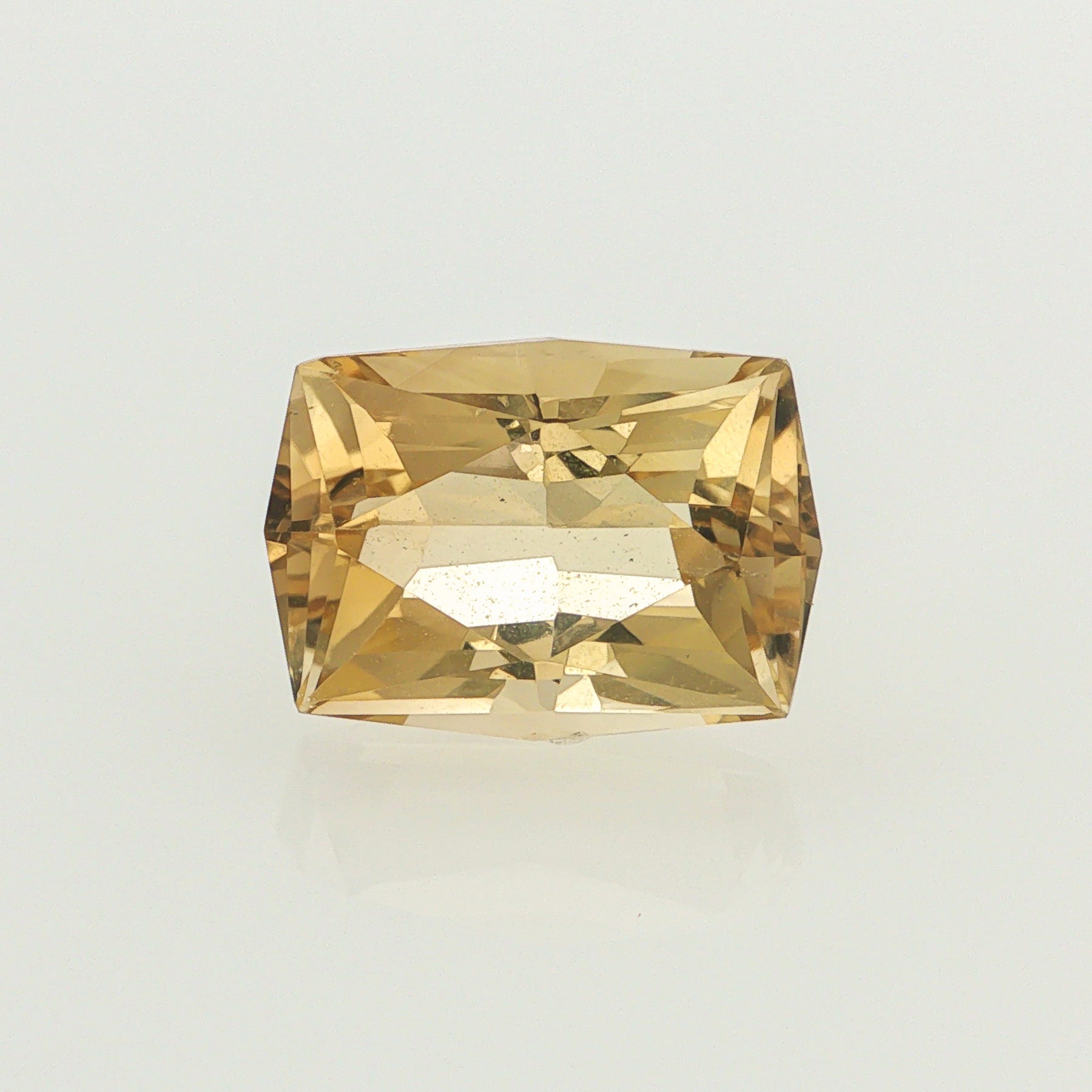 Natural untreated citrine, cushion cut, 10 ct, loose gemstone.