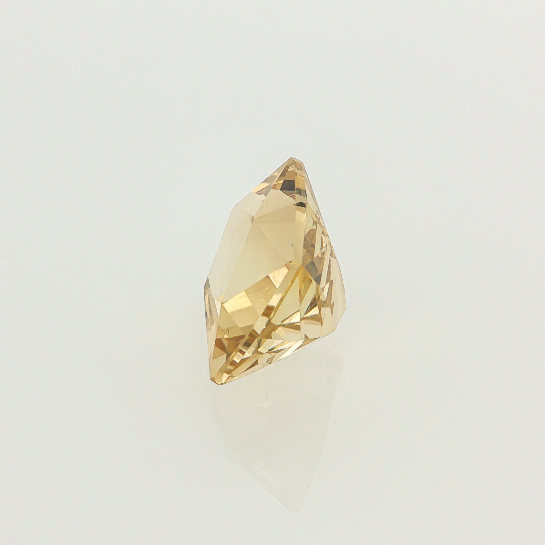 Natural untreated citrine, cushion cut, 10 ct, loose gemstone, view 2.