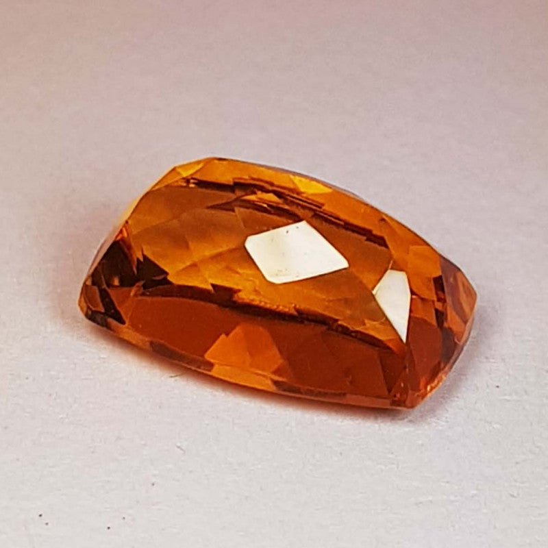 Natural Citrine 5.25 ct – Cushion Cut, Heated, ČGL Certified