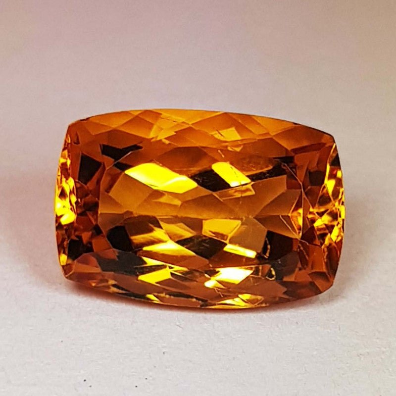 Natural Citrine 5.25 ct – Cushion Cut, Heated, ČGL Certified
