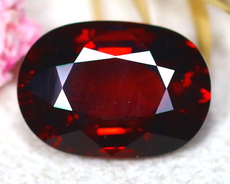 Natural Garnet 5.16 ct – Oval Cut, Untreated, Africa