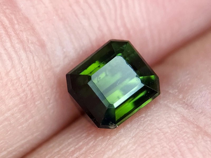 Natural Green Tourmaline 1.47 ct – Square Cut, Untreated