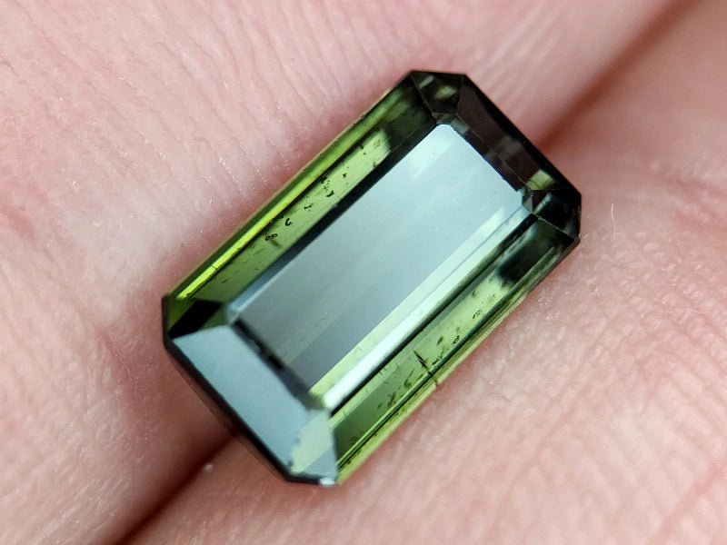 Natural Green Tourmaline 2.16 ct – Square Cut, Untreated (Kopie)