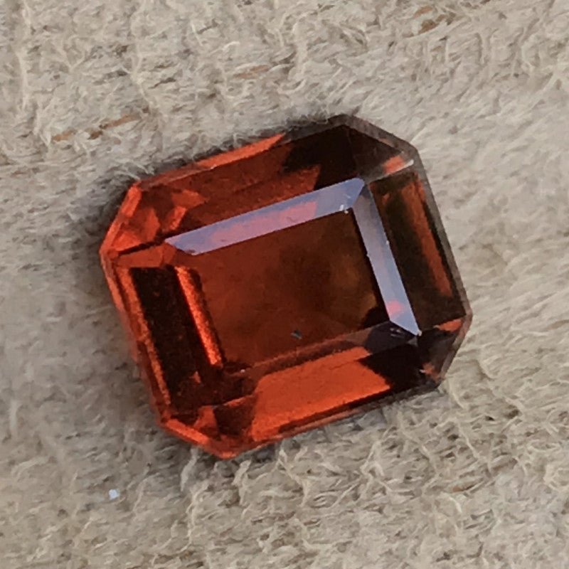 Natural Hessonite Garnet 2.70 ct – Octagonal Cut, Untreated