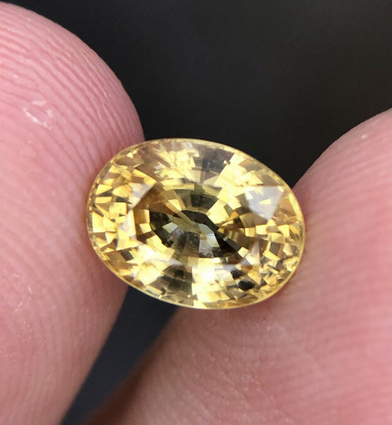 Natural Honey Yellow Zircon 3.29 ct – Oval Cut, Untreated, Cambodia