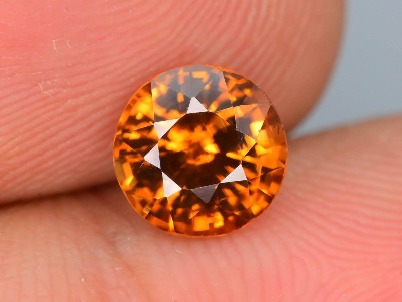 Natural Orange Zircon 2.00 ct – Round Brilliant Cut, Untreated