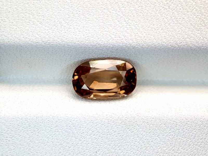 Natural Orange Zircon 2.60 ct – Oval Cut, Untreated
