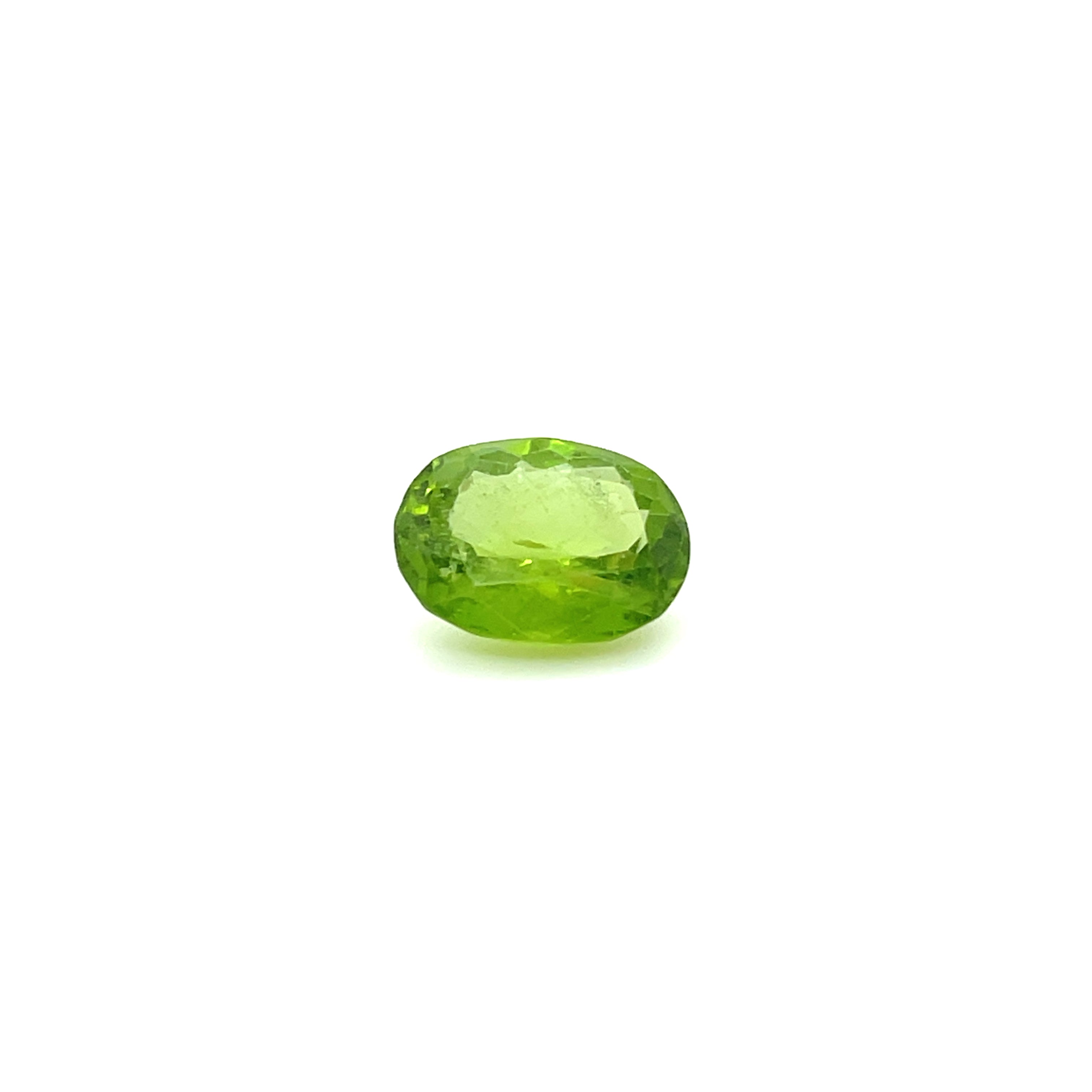 Natural Peridot 6.30 ct – Green, Oval Cut, Untreated