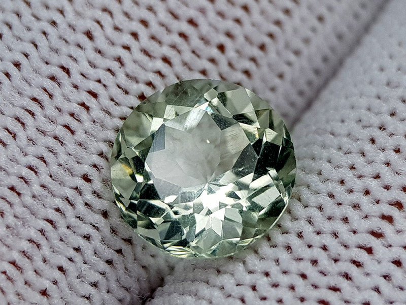 Natural Prasiolite 2.19 ct – Green Amethyst, Round Cut, Heated