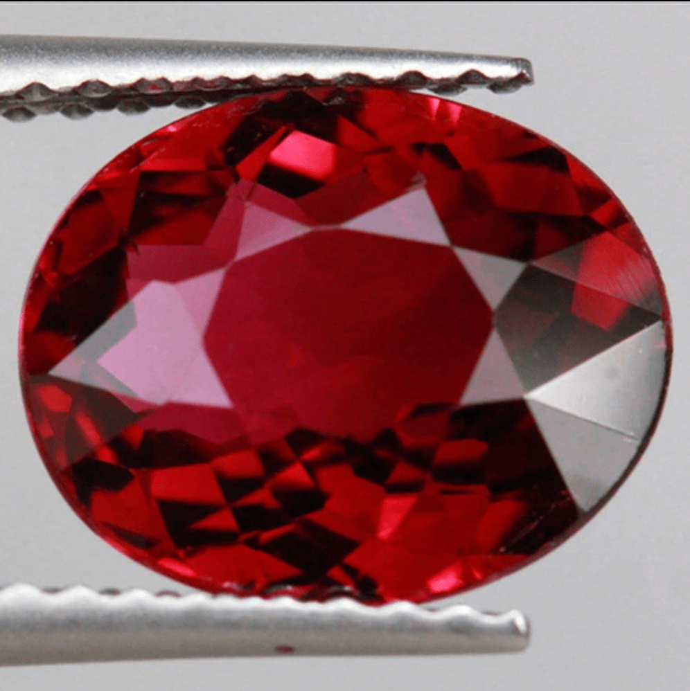 Natural Red Tourmaline 2.30 ct – Oval Cut, ČGL Certified