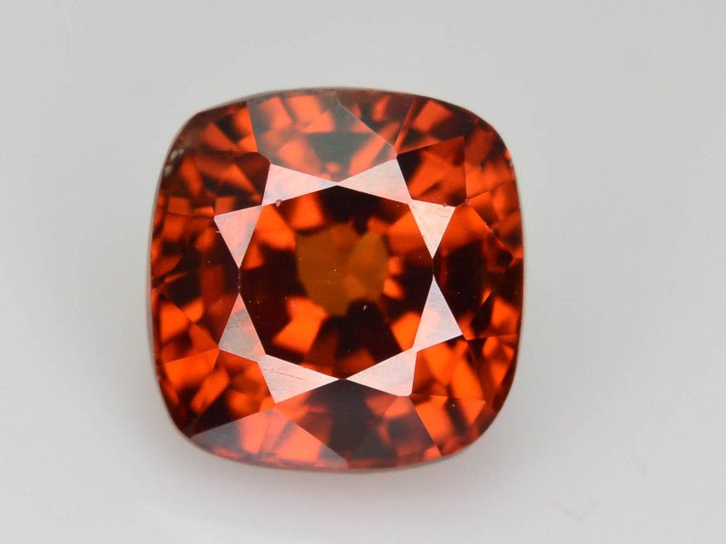 Natural Red Zircon 2.90 ct – a Cut, Untreated, Cambodia