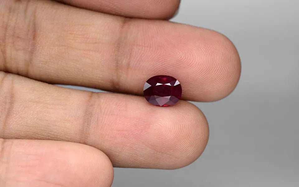 Natural Ruby 2.04 ct – Vivid Red "Pigeon’s Blood", Oval Cut, Untreated, GRS Certified