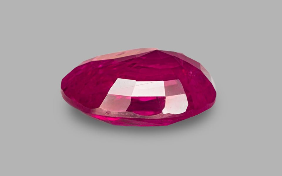 Natural Ruby 6.61 ct – Purplish Red, Oval Cut, Burma, GIA Certified, Untreated