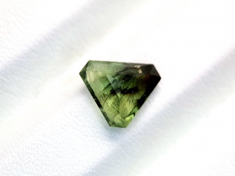 Natural Rutiled Peridot 2.85 ct – Green, Trillion Cut, Untreated