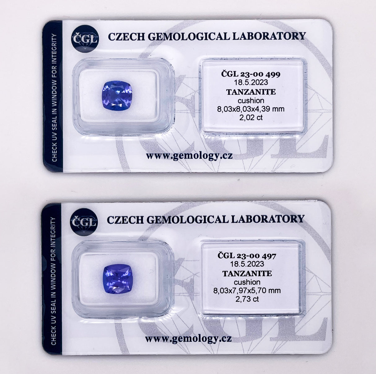 Natural Tanzanite Pair 4.75 ct – Cushion Cut, Heated, ČGL Certified