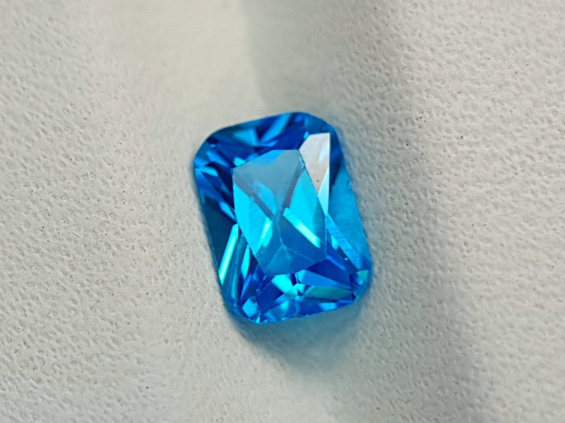 Natural Topaz 1.55 ct – Cushion Cut, Coated